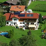 Guest house Landhaus Mayr