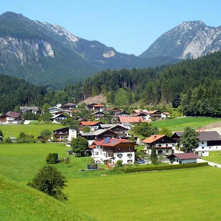 Landhaus Mayr 게스트하우스